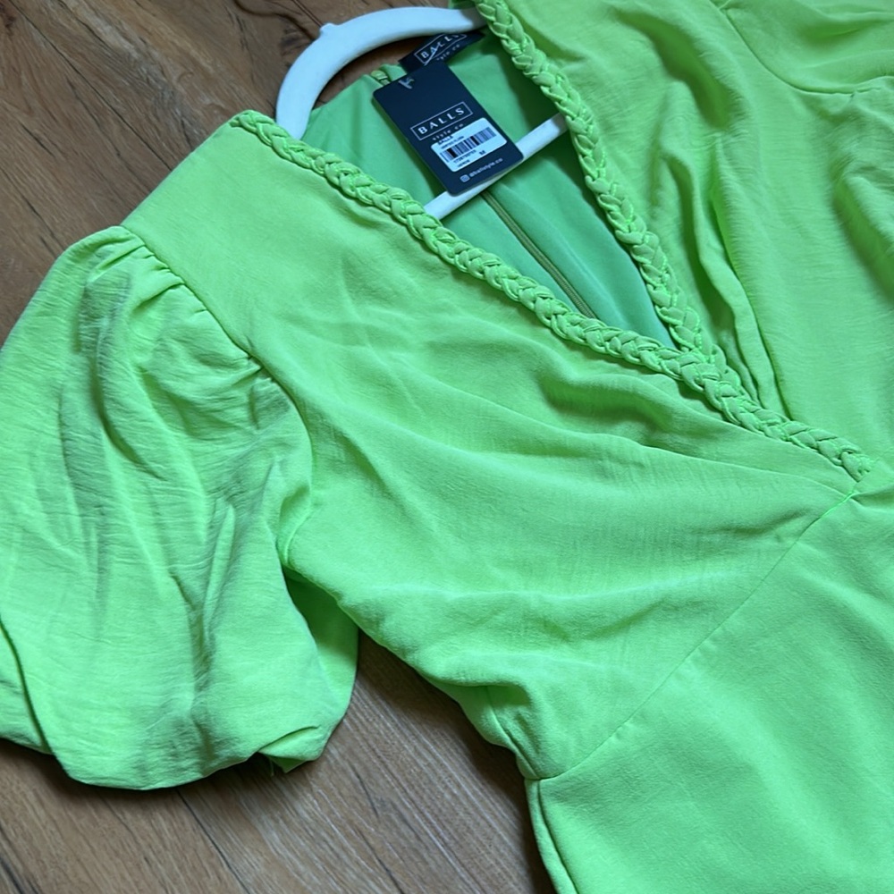 NWT GREEN DRESS/ROMPER - Picture 3 of 7